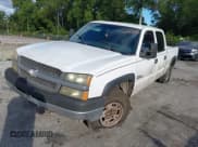 ✅ 2004 Chevrolet Silverado 2500HD LS • VIN: 1GCHC23284F256117 • Lot: 43453043. Wystawiony na IAAI z przebiegiem 327 650 mil. Bezpłatny archiwum sprzedaży aukcyjnych z USA i szczegółowy raport historii pojazdu na DreamBid. Zdjęcie 2.