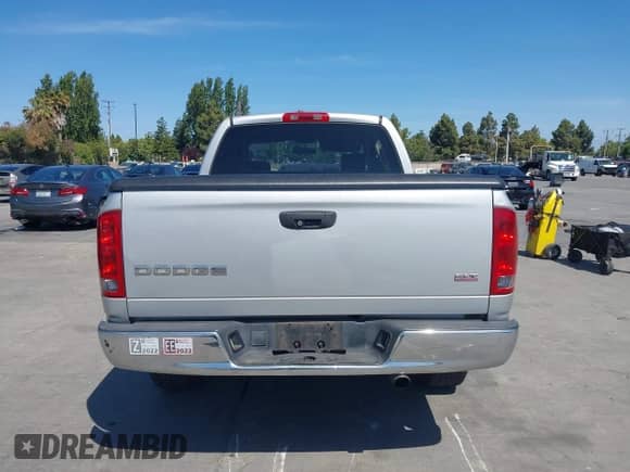 2003 Dodge 1500 ST z VIN 1D7HA18Z43S211399, wystawiony jako IAAI lot #42562199 z przebiegiem 185 284 mil mil oraz . Historia ofert i sprzedaży dostępna na DreamBid. Obrazek 16.