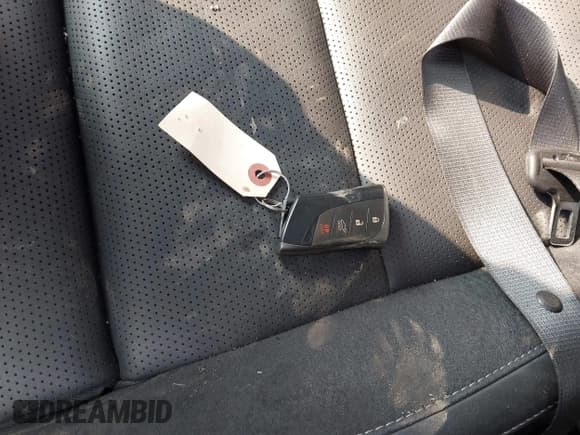 ✅ 2024 Lexus RX 350h • VIN: 2T2BBMCAXRC055794 • Лот: 42382214. Опубликован ранее на IAAI с пробегом 7 миль. Бесплатный доступ к архиву аукционных продаж из США и подробный отчёт об истории автомобиля на DreamBid. Изображение 11.