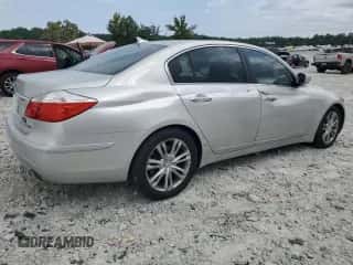 2011 Hyundai Genesis z VIN KMHGC4DF9BU139711, wystawiony jako Copart lot #68300374 z przebiegiem 157 452 mil mil oraz Szkoda całkowita • Salvage title. Historia ofert i sprzedaży dostępna na DreamBid. Obrazek 3.