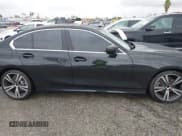 ✅ 2020 BMW 3 Series 330i • VIN: 3MW5R1J05L8B29231 • Lot: 43732694. Wystawiony na IAAI z przebiegiem 59 318 mil. Bezpłatny archiwum sprzedaży aukcyjnych z USA i szczegółowy raport historii pojazdu na DreamBid. Zdjęcie 13.