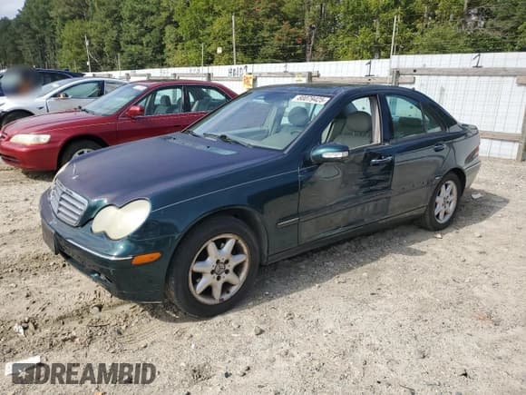 ✅ 2003 Mercedes-Benz C 240 • VIN: WDBRF61J83F332428 • Lot: 80079425. Wystawiony na Copart z przebiegiem 150 443 mil. Bezpłatny archiwum sprzedaży aukcyjnych z USA i szczegółowy raport historii pojazdu na DreamBid. Zdjęcie 1.