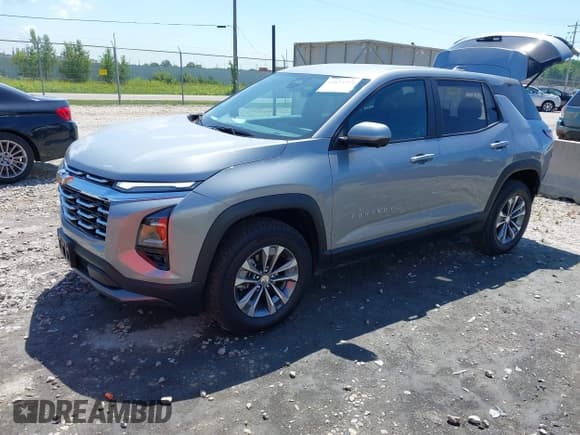 ✅ 2025 Chevrolet Equinox AWD LT • VIN: 3GNAXPEG7SL135536 • Lot: 42623223. Wystawiony na IAAI z przebiegiem 3 303 mil. Bezpłatny archiwum sprzedaży aukcyjnych z USA i szczegółowy raport historii pojazdu na DreamBid. Zdjęcie 2.