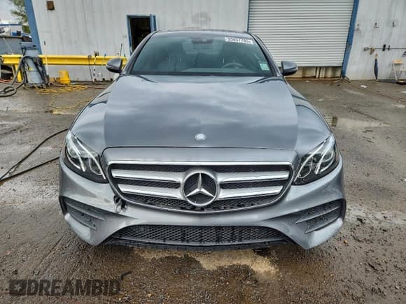 ✅ 2017 Mercedes-Benz E 300 Luxury • VIN: WDDZF4JB8HA153699 • Lot: 93857785. Listed on Copart with 64,920 mi. Free auction sales archive from the USA and detailed vehicle history report at DreamBid. Image 5.