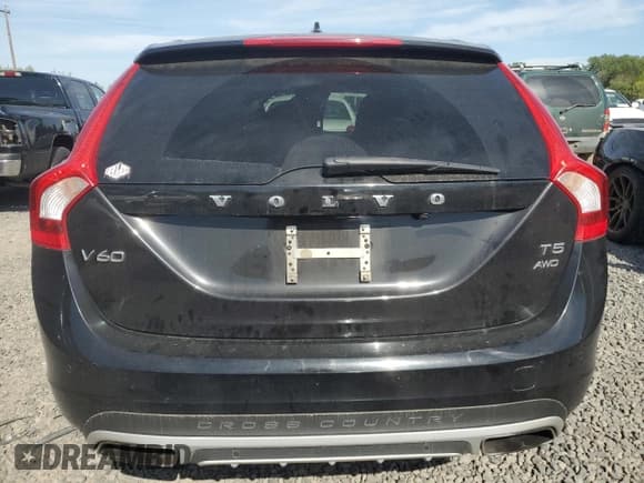 ✅ 2016 Volvo V60 T5 • VIN: YV4612HK6G1015337 • Лот: 56170755. Опубликован ранее на Copart с пробегом 74 496 миль. Бесплатный доступ к архиву аукционных продаж из США и подробный отчёт об истории автомобиля на DreamBid. Изображение 6.
