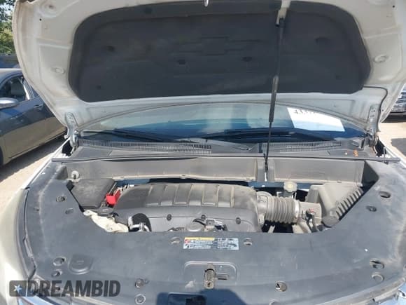 ✅ 2015 Chevrolet Traverse LT • VIN: 1GNKRGKD2FJ171074 • Lot: 43376088. Wystawiony na IAAI z przebiegiem 181 506 mil. Bezpłatny archiwum sprzedaży aukcyjnych z USA i szczegółowy raport historii pojazdu na DreamBid. Zdjęcie 10.