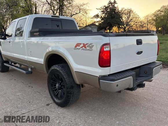 ✅ 2010 Ford F-350 XL • VIN: 1FTWW3BR6AEA47074 • Лот: 52461425. Опубликован ранее на Copart с пробегом 228 979 миль. Бесплатный доступ к архиву аукционных продаж из США и подробный отчёт об истории автомобиля на DreamBid. Изображение 3.