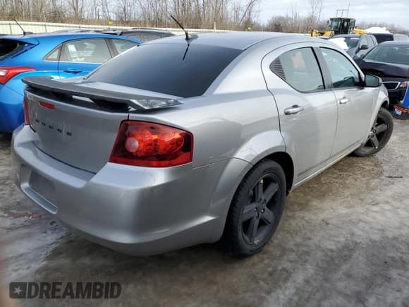 ✅ 2013 Dodge Avenger SE • VIN: 1C3CDZAB3DN625513 • Лот: 84798584. Опубликован ранее на Copart с пробегом Не указан. Бесплатный доступ к архиву аукционных продаж из США и подробный отчёт об истории автомобиля на DreamBid. Изображение 3.