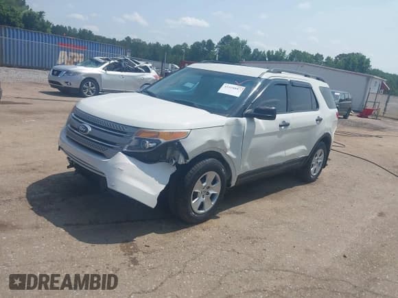 ✅ 2011 Ford Explorer • VIN: 1FMHK7B85BGA29959 • Lot: 42418887. Wystawiony na IAAI z przebiegiem 228 303 mil. Bezpłatny archiwum sprzedaży aukcyjnych z USA i szczegółowy raport historii pojazdu na DreamBid. Zdjęcie 2.