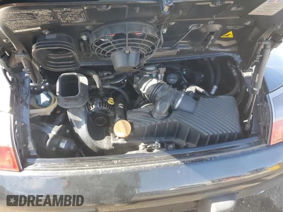 ✅ 2000 Porsche 911 • VIN: WP0AA2998YS621906 • Лот: 47844575. Опубликован ранее на Copart с пробегом 89 531 миль. Бесплатный доступ к архиву аукционных продаж из США и подробный отчёт об истории автомобиля на DreamBid. Изображение 11.