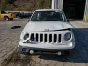 ✅ 2016 Jeep Patriot Sport • VIN: 1C4NJRBB7GD519930 • Lot: 90755025. Wystawiony na Copart z przebiegiem 96 570 mil. Bezpłatny archiwum sprzedaży aukcyjnych z USA i szczegółowy raport historii pojazdu na DreamBid. Zdjęcie 5.