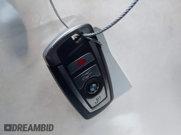 ✅ 2014 BMW 7 Series ALPINA B7 • VIN: WBAYE8C52ED135312 • Lot: 42939257. Wystawiony na IAAI z przebiegiem 146 878 mil. Bezpłatny archiwum sprzedaży aukcyjnych z USA i szczegółowy raport historii pojazdu na DreamBid. Zdjęcie 11.