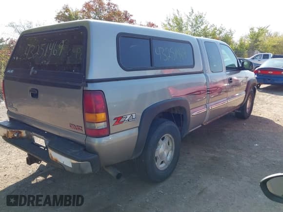 ✅ 2001 GMC Sierra 1500 SLE • VIN: 2GTEK19T211112632 • Лот: 43251469. Опубликован ранее на IAAI с пробегом 204 821 миль. Бесплатный доступ к архиву аукционных продаж из США и подробный отчёт об истории автомобиля на DreamBid. Изображение 4.