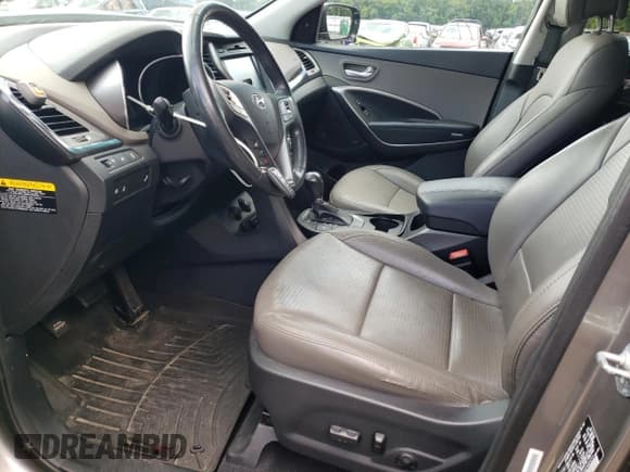 ✅ 2015 Hyundai Santa Fe • VIN: 5XYZW4LA3FG240521 • Лот: 62567603. Опубликован ранее на Copart с пробегом 89 243 миль. Бесплатный доступ к архиву аукционных продаж из США и подробный отчёт об истории автомобиля на DreamBid. Изображение 7.