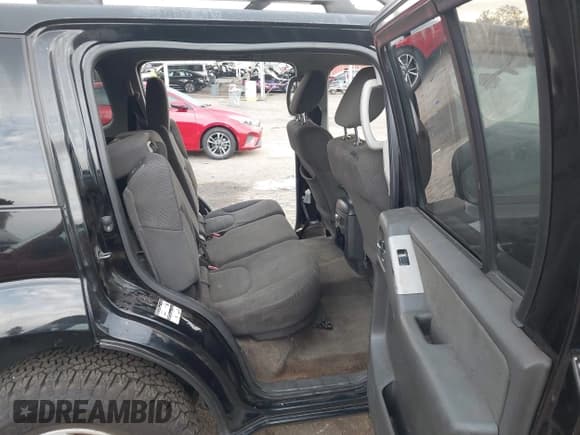 ✅ 2012 Nissan Pathfinder S • VIN: 5N1AR1NN3CC628055 • Lot: 43681851. Listed on IAAI with 162,093 mi. Free auction sales archive from the USA and detailed vehicle history report at DreamBid. Image 8.