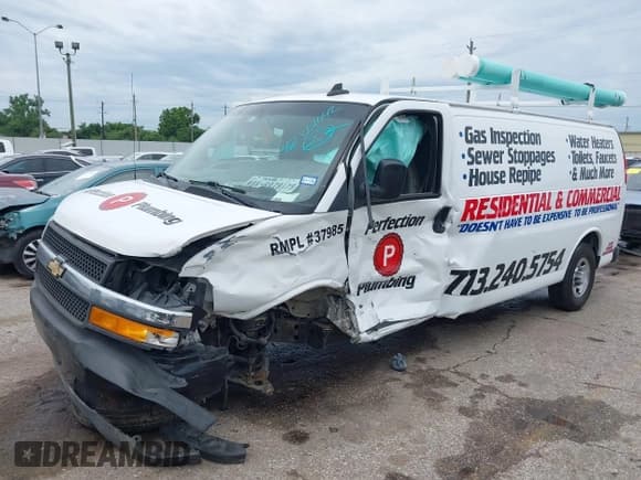 ✅ 2019 Chevrolet Express Cargo • VIN: 1GCWGBFP5K1372789 • Лот: 42361642. Опубликован ранее на IAAI с пробегом 170 352 миль. Бесплатный доступ к архиву аукционных продаж из США и подробный отчёт об истории автомобиля на DreamBid. Изображение 16.