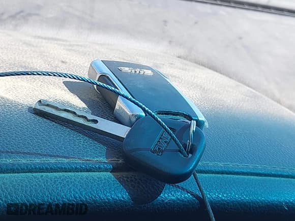 ✅ 2015 GMC Sierra 1500 SLT • VIN: 3GTU2VEC8FG364246 • Lot: 43360931. Wystawiony na IAAI z przebiegiem 224 302 mil. Bezpłatny archiwum sprzedaży aukcyjnych z USA i szczegółowy raport historii pojazdu na DreamBid. Zdjęcie 11.