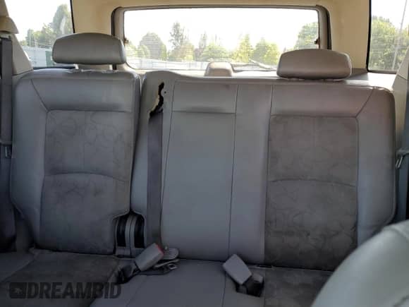 2005 Saturn VUE z VIN 5GZCZ63405S853304, wystawiony jako Copart lot #80899515 z przebiegiem 325 816 mil mil oraz Szkoda całkowita • Salvage title. Historia ofert i sprzedaży dostępna na DreamBid. Obrazek 10.