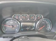 ✅ 2018 Chevrolet Silverado 1500 LT • VIN: 1GCPCREC3JF138661 • Lot: 64279615. Wystawiony na Copart z przebiegiem 64 838 mil. Bezpłatny archiwum sprzedaży aukcyjnych z USA i szczegółowy raport historii pojazdu na DreamBid. Zdjęcie 9.