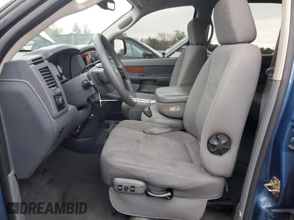 ✅ 2006 Dodge 2500 SLT • VIN: 3D7KR29D46G225757 • Lot: 91831275. Wystawiony na Copart z przebiegiem 104 737 mil. Bezpłatny archiwum sprzedaży aukcyjnych z USA i szczegółowy raport historii pojazdu na DreamBid. Zdjęcie 7.