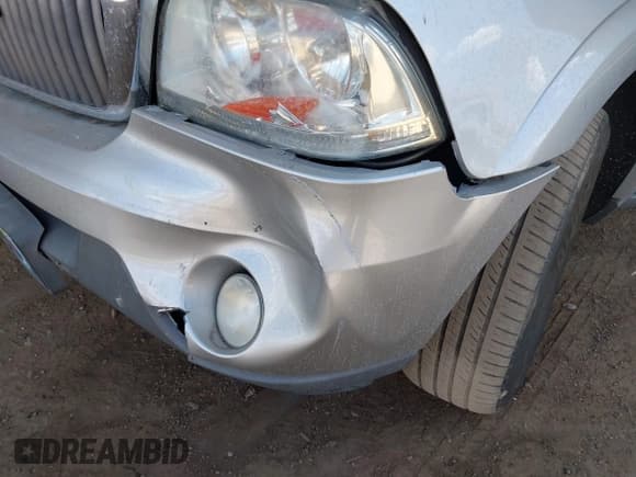 ✅ 2004 Lincoln Aviator Luxury • VIN: 5LMEU68H44ZJ37279 • Lot: 42079143. Wystawiony na IAAI z przebiegiem 111 031 mil. Bezpłatny archiwum sprzedaży aukcyjnych z USA i szczegółowy raport historii pojazdu na DreamBid. Zdjęcie 6.