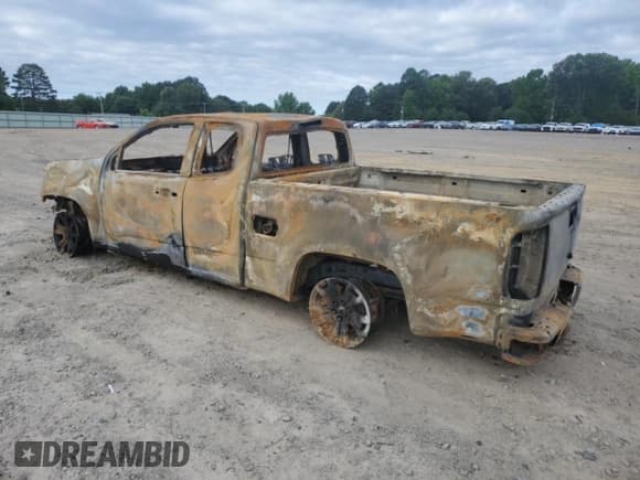 ✅ 2015 Chevrolet Colorado 4WD LT • VIN: 1GCHTBEA3F1146242 • Лот: 58221805. Опубликован ранее на Copart с пробегом Не указан. Бесплатный доступ к архиву аукционных продаж из США и подробный отчёт об истории автомобиля на DreamBid. Изображение 2.