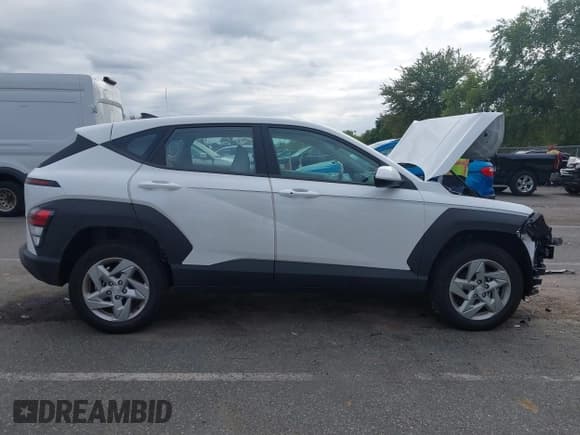 ✅ 2024 Hyundai Kona SE • VIN: KM8HACAB0RU175058 • Лот: 43225850. Опубликован ранее на IAAI с пробегом 24 809 миль. Бесплатный доступ к архиву аукционных продаж из США и подробный отчёт об истории автомобиля на DreamBid. Изображение 13.