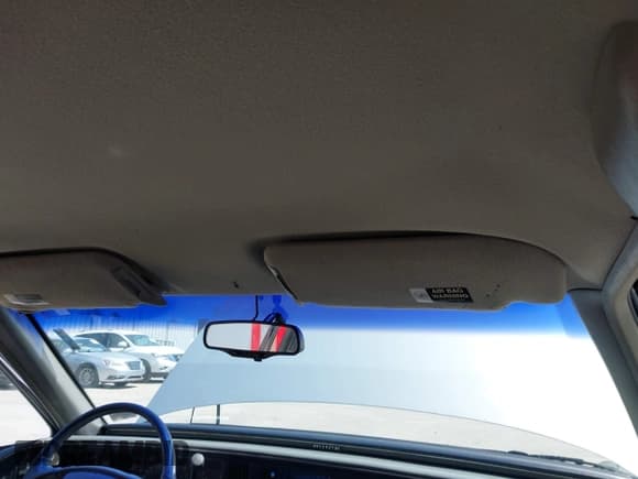 ✅ 1998 Buick LeSabre Custom • VIN: 1G4HP52K0WH452871 • Lot: 42750192. Wystawiony na IAAI z przebiegiem 113 218 mil. Bezpłatny archiwum sprzedaży aukcyjnych z USA i szczegółowy raport historii pojazdu na DreamBid. Zdjęcie 15.