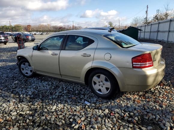 ✅ 2010 Dodge Avenger SXT • VIN: 1B3CC4FB0AN173219 • Lot: 79762174. Wystawiony na Copart z przebiegiem 180 708 mil. Bezpłatny archiwum sprzedaży aukcyjnych z USA i szczegółowy raport historii pojazdu na DreamBid. Zdjęcie 2.