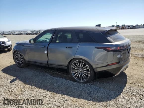 ✅ 2018 Land Rover Range Rover Velar R-Dynamic HSE • VIN: SALYM2RV1JA702267 • Lot: 61052285. Listed on Copart with Not provided. Free auction sales archive from the USA and detailed vehicle history report at DreamBid. Image 2.