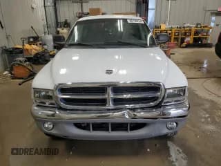 ✅ 2001 Dodge Dakota Sport • VIN: 1B7GG2AN91S197210 • Lot: 86139754. Wystawiony na Copart z przebiegiem 208 500 mil. Bezpłatny archiwum sprzedaży aukcyjnych z USA i szczegółowy raport historii pojazdu na DreamBid. Zdjęcie 5.