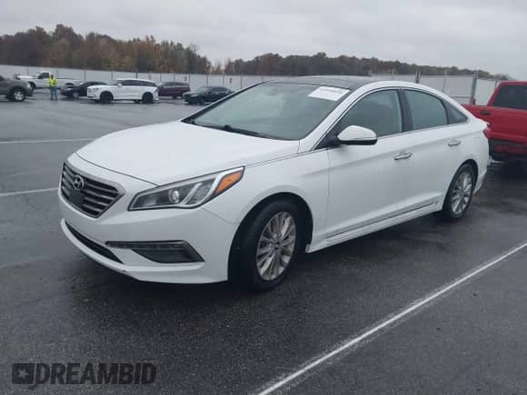 2015 Hyundai Sonata Sport with VIN 5NPE34AF8FH078092, listed as a IAAI auction lot 43540030 with 113,886 mi miles and . Bid and sale history available at DreamBid. Image 2.