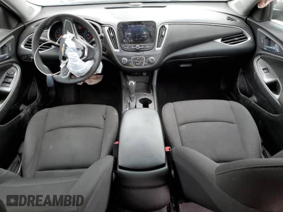 2019 Chevrolet Malibu LS z VIN 1G1ZB5STXKF181672, wystawiony jako Copart lot #43803535 z przebiegiem 106 580 mil mil oraz Nie do naprawy • Non repairable. Historia ofert i sprzedaży dostępna na DreamBid. Obrazek 8.