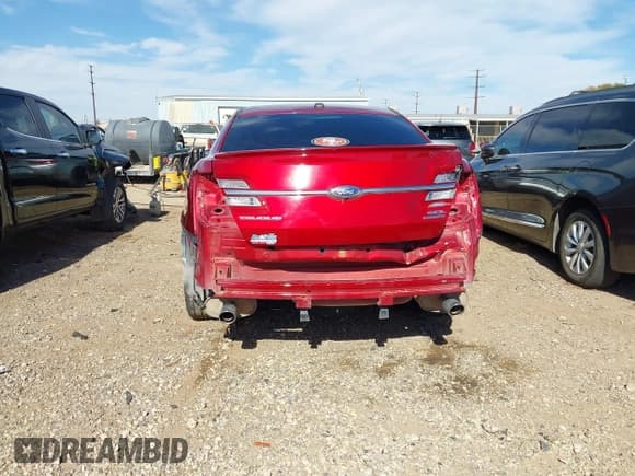 ✅ 2017 Ford Taurus SEL • VIN: 1FAHP2E8XHG127761 • Lot: 43620694. Wystawiony na IAAI z przebiegiem 174 447 mil. Bezpłatny archiwum sprzedaży aukcyjnych z USA i szczegółowy raport historii pojazdu na DreamBid. Zdjęcie 17.
