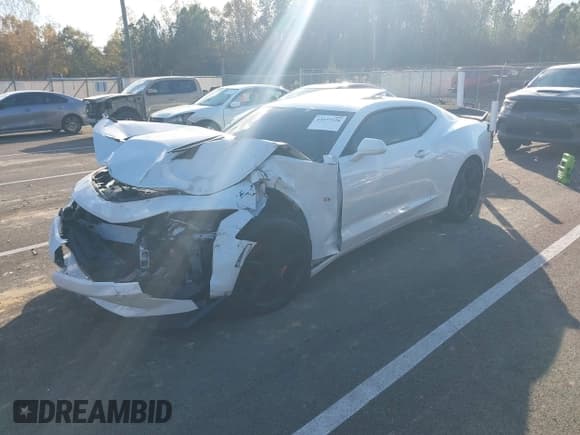 ✅ 2018 Chevrolet Camaro 2SS • VIN: 1G1FH1R72J0187891 • Лот: 43577328. Опубликован ранее на IAAI с пробегом Не указан. Бесплатный доступ к архиву аукционных продаж из США и подробный отчёт об истории автомобиля на DreamBid. Изображение 2.