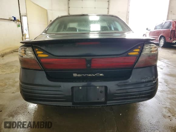 ✅ 2004 Pontiac Bonneville SE • VIN: 1G2HX52KX4U211073 • Lot: 70049924. Wystawiony na Copart z przebiegiem 157 777 mil. Bezpłatny archiwum sprzedaży aukcyjnych z USA i szczegółowy raport historii pojazdu na DreamBid. Zdjęcie 6.