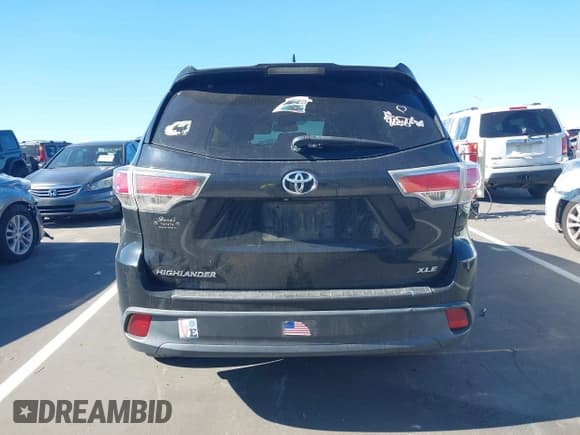 ✅ 2015 Toyota Highlander XLE • VIN: 5TDKKRFH9FS097144 • Лот: 43702148. Опубликован ранее на IAAI с пробегом 296 361 миль. Бесплатный доступ к архиву аукционных продаж из США и подробный отчёт об истории автомобиля на DreamBid. Изображение 17.