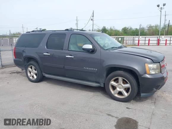 ✅ 2011 Chevrolet Suburban LT • VIN: 1GNSCJE03BR255374 • Лот: 41909327. Опубликован ранее на IAAI с пробегом 279 698 миль. Бесплатный доступ к архиву аукционных продаж из США и подробный отчёт об истории автомобиля на DreamBid. Изображение 13.