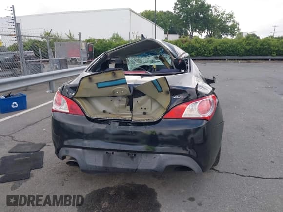 ✅ 2012 Hyundai Genesis Coupe 2.0T • VIN: KMHHT6KD9CU066018 • Lot: 42739170. Wystawiony na IAAI z przebiegiem 84 945 mil. Bezpłatny archiwum sprzedaży aukcyjnych z USA i szczegółowy raport historii pojazdu na DreamBid. Zdjęcie 15.