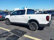 ✅ 2023 Honda Ridgeline Sport • VIN: 5FPYK3F14PB059652 • Lot: 43327139. Wystawiony na IAAI z przebiegiem 21 729 mil. Bezpłatny archiwum sprzedaży aukcyjnych z USA i szczegółowy raport historii pojazdu na DreamBid. Zdjęcie 15.