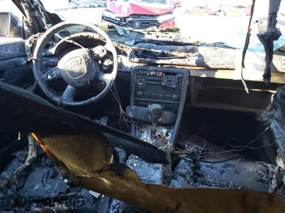 ✅ 2008 Audi A4 2.0T • VIN: WAUDF78E98A062976 • Lot: 43313105. Listed on Copart with Not provided. Free auction sales archive from the USA and detailed vehicle history report at DreamBid. Image 8.