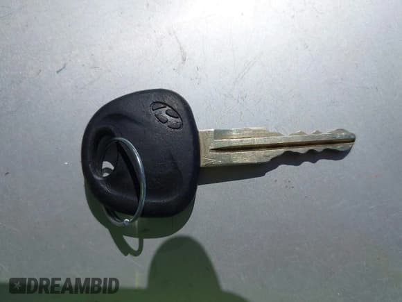 ✅ 2011 Hyundai Accent GS • VIN: KMHCM3AC9BU198774 • Лот: 42073321. Опубликован ранее на IAAI с пробегом 155 198 миль. Бесплатный доступ к архиву аукционных продаж из США и подробный отчёт об истории автомобиля на DreamBid. Изображение 11.