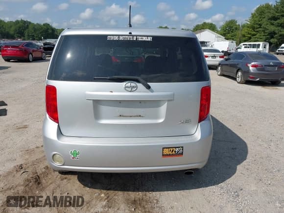 ✅ 2009 Scion xB • VIN: JTLKE50E291069710 • Lot: 42954702. Wystawiony na IAAI z przebiegiem 204 264 mil. Bezpłatny archiwum sprzedaży aukcyjnych z USA i szczegółowy raport historii pojazdu na DreamBid. Zdjęcie 16.