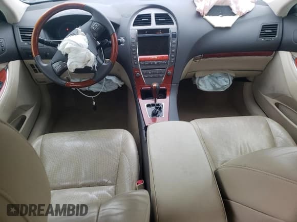 ✅ 2010 Lexus ES 330 • VIN: JTHBK1EG4A2379295 • Лот: 93897225. Опубликован ранее на Copart с пробегом 145 458 миль. Бесплатный доступ к архиву аукционных продаж из США и подробный отчёт об истории автомобиля на DreamBid. Изображение 8.