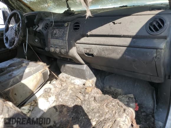 ✅ 2016 Toyota Tundra SR • VIN: 5TFUM5F17GX068851 • Lot: 80385205. Listed on Copart with Not provided. Free auction sales archive from the USA and detailed vehicle history report at DreamBid. Image 8.