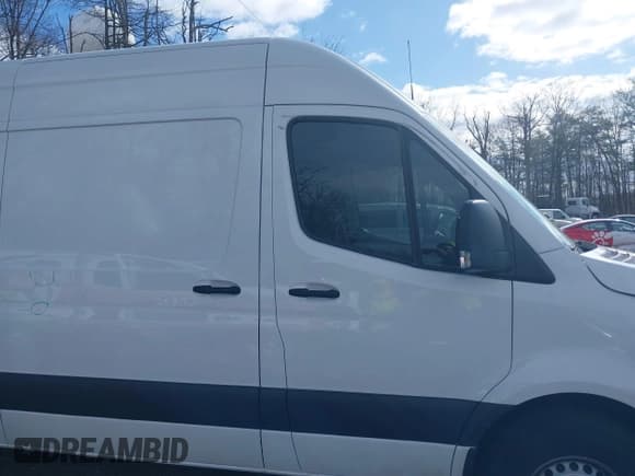 ✅ 2023 Mercedes-Benz Sprinter Cargo • VIN: W1Y40CHY2PT157028 • Лот: 41709598. Опубликован ранее на IAAI с пробегом 15 709 миль. Бесплатный доступ к архиву аукционных продаж из США и подробный отчёт об истории автомобиля на DreamBid. Изображение 13.