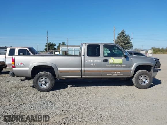 ✅ 2001 Chevrolet Silverado 2500HD LS • VIN: 1GCHK29G61E281556 • Лот: 42953227. Опубликован ранее на IAAI с пробегом 272 150 миль. Бесплатный доступ к архиву аукционных продаж из США и подробный отчёт об истории автомобиля на DreamBid. Изображение 14.