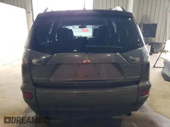 ✅ 2012 Mitsubishi Outlander SE • VIN: JA4JT3AW3CU015874 • Lot: 69943005. Wystawiony na Copart z przebiegiem 139 747 mil. Bezpłatny archiwum sprzedaży aukcyjnych z USA i szczegółowy raport historii pojazdu na DreamBid. Zdjęcie 6.