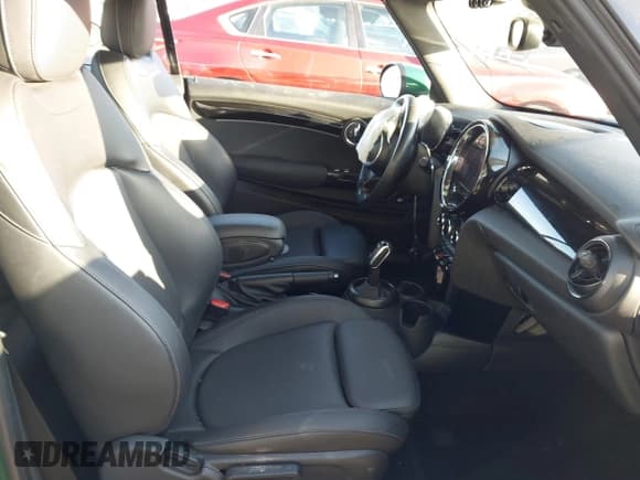 ✅ 2024 MINI Convertible Cooper S • VIN: WMW43DL04R3R35395 • Lot: 43588591. Listed on IAAI with 42,549 mi. Free auction sales archive from the USA and detailed vehicle history report at DreamBid. Image 5.