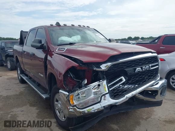 ✅ 2022 Ram 2500 Tradesman • VIN: 3C6UR5CL4NG202036 • Lot: 42629110. Listed on IAAI with 128,142 mi. Free auction sales archive from the USA and detailed vehicle history report at DreamBid. Image 1.